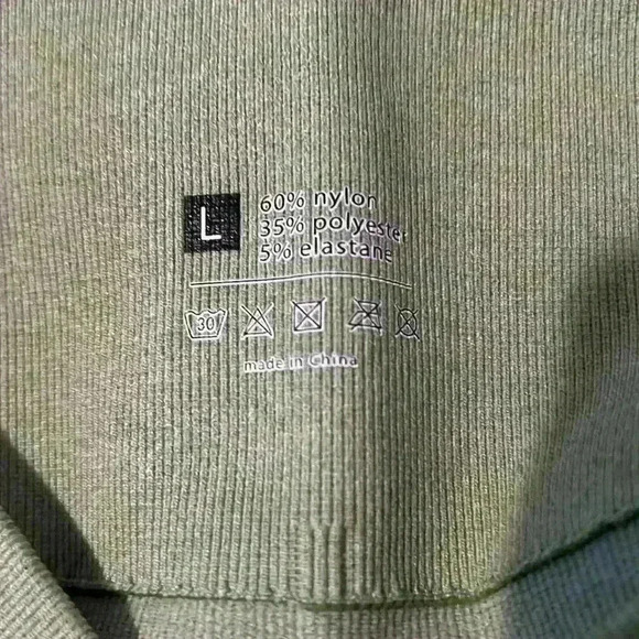 Women’s EUYZOU short - Picture 3 of 5